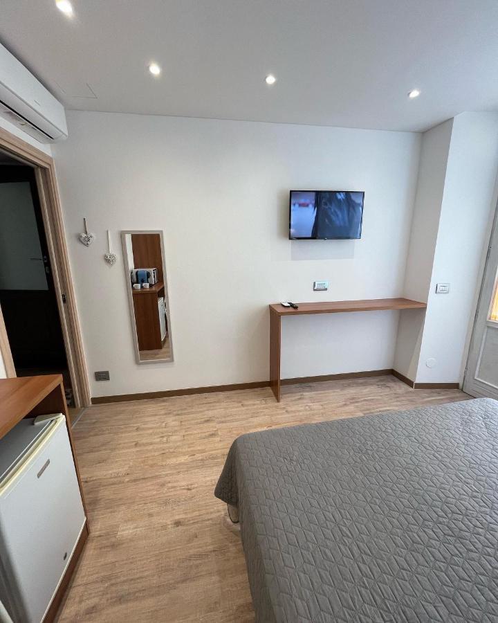 Wowies Room Pettenasco Exteriér fotografie